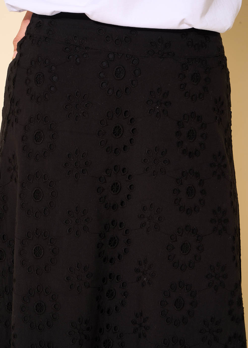 Julina - Jupe Midi En Broderie Sud Express seconde main photo 4